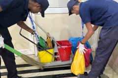 Dustbin-Cleaning